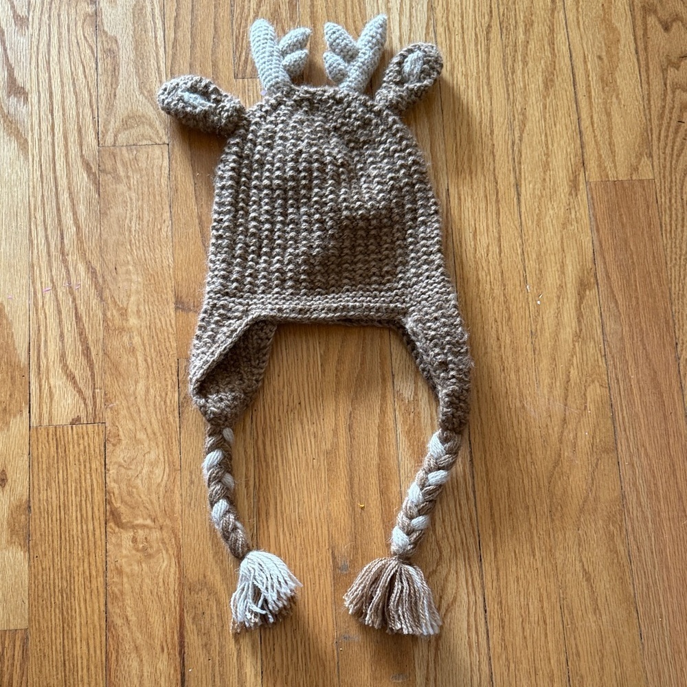 Andes Gifts sz 4-6 acrylic/alpaca Crocheted Deer Earflap Hat Antlers brown